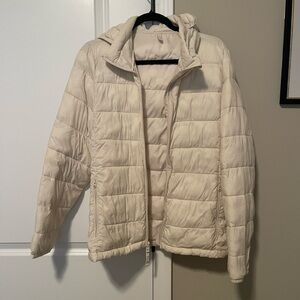 Abercrombie & Fitch Women's Cream Puffer Jacket